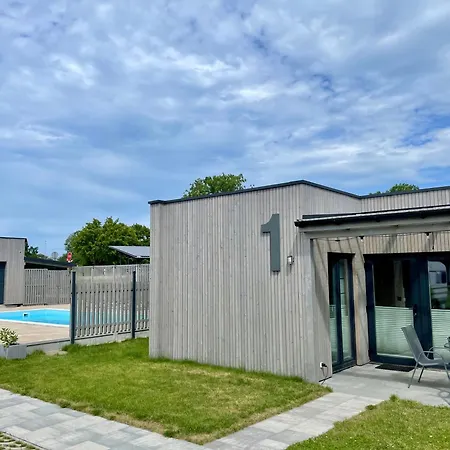 A Morze Domki- Podgrzewany Basen, Caloroczne Klimatyzowane Domki, Parking Tatil Evi Rewal