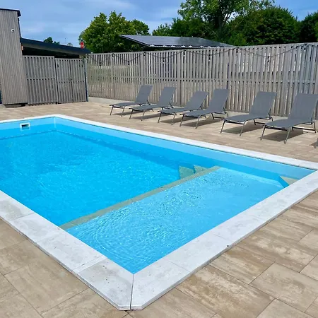 A Morze Domki- Podgrzewany Basen, Caloroczne Klimatyzowane Domki, Parking Tatil Evi