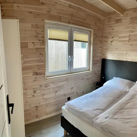 בית נופש A Morze Domki- Podgrzewany Basen, Caloroczne Klimatyzowane Domki, Parking