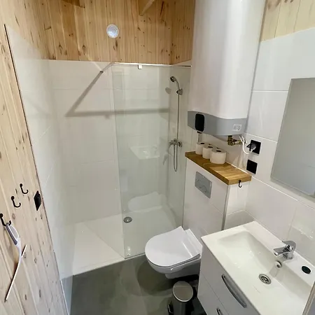 A Morze Domki- Podgrzewany Basen, Caloroczne Klimatyzowane Domki, Parking רבאל