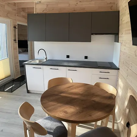 A Morze Domki- Podgrzewany Basen, Caloroczne Klimatyzowane Domki, Parking