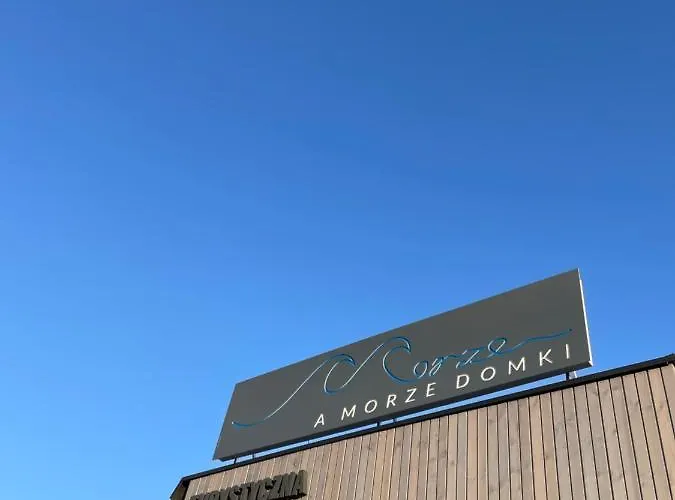 Dom wakacyjny A Morze Domki- Podgrzewany Basen, Całoroczne Klimatyzowane Domki, Parking